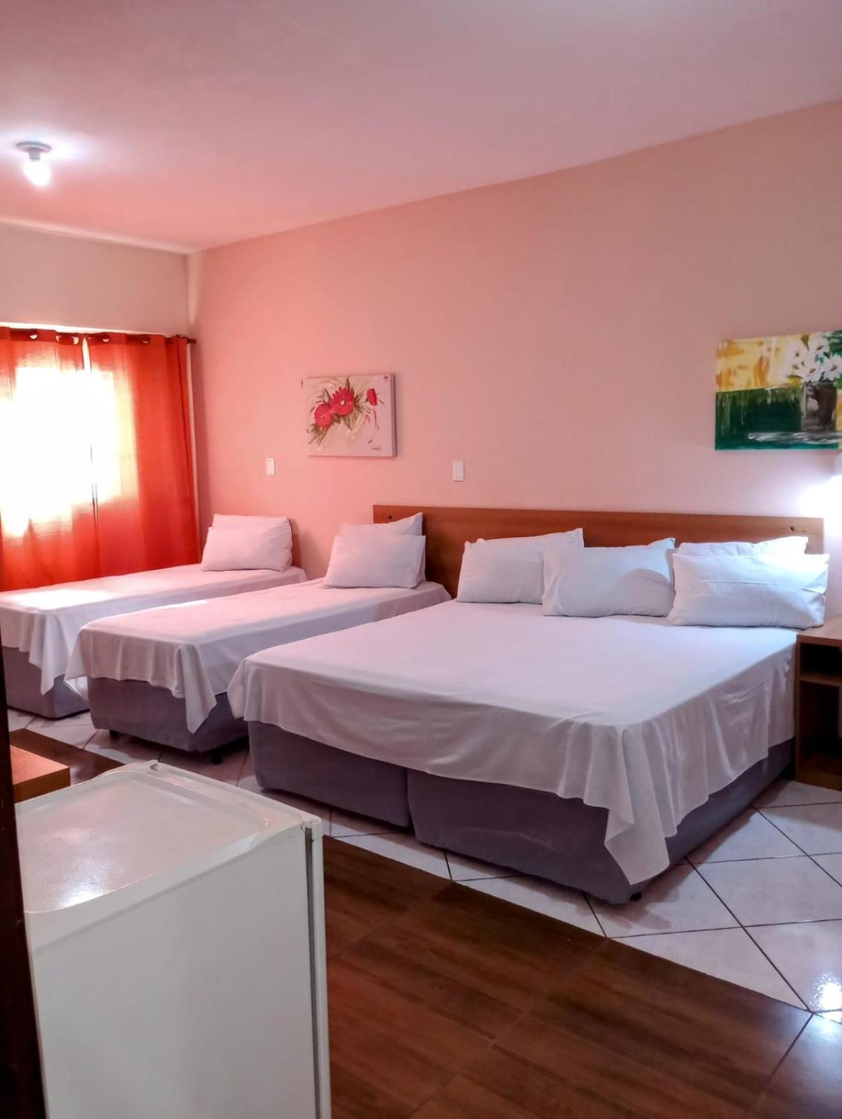 Calabreza Hotel E Restaurante تريس كوراسويس المظهر الخارجي الصورة