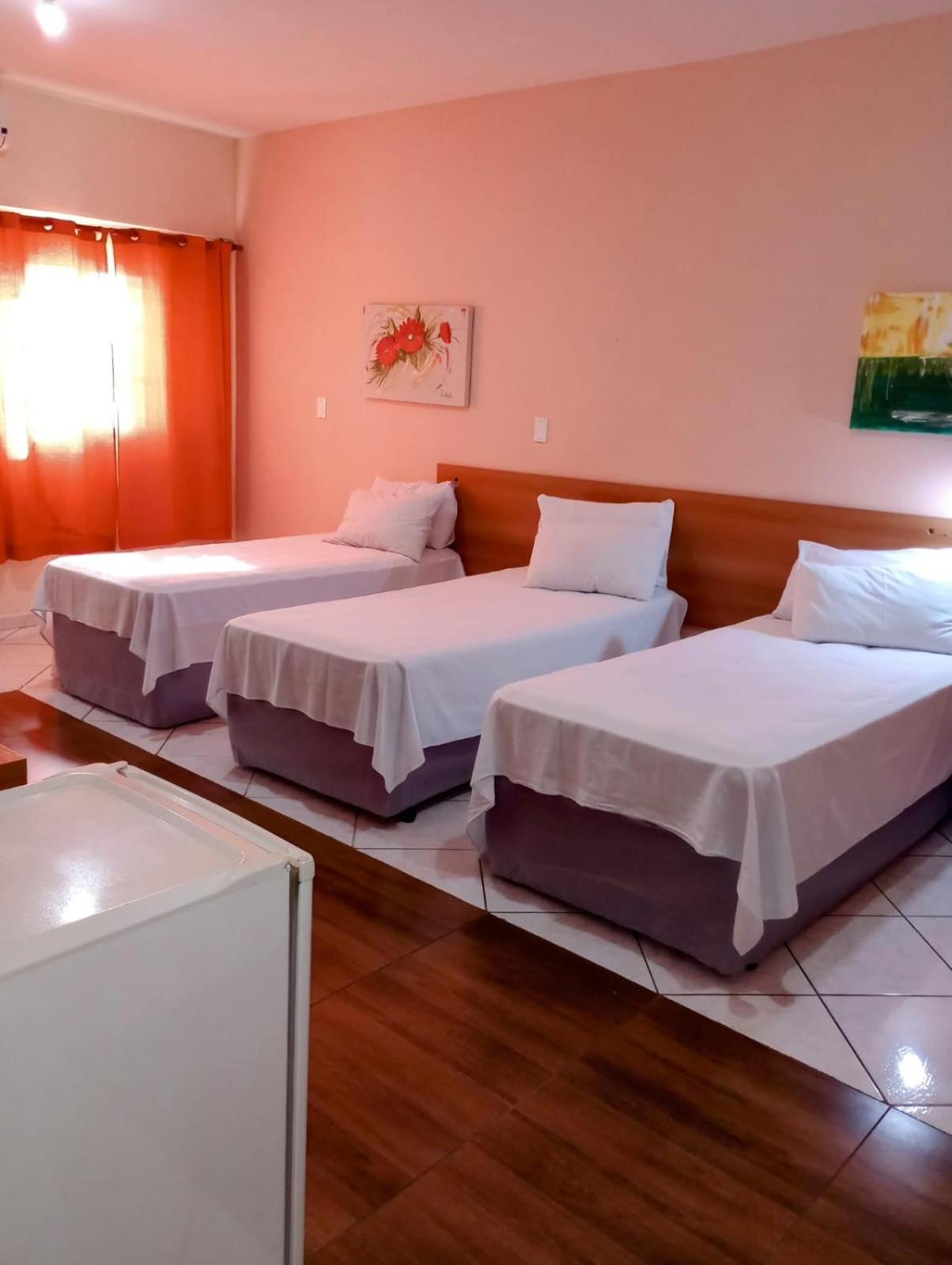 Calabreza Hotel E Restaurante تريس كوراسويس المظهر الخارجي الصورة