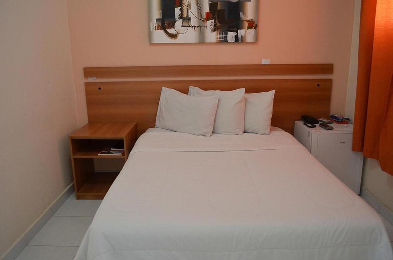 Calabreza Hotel E Restaurante تريس كوراسويس المظهر الخارجي الصورة
